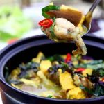 ﻿Cách làm ếch om chuối đậu bằng nồi đất cực ngon khó cưỡng