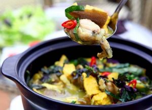 ﻿Cách làm ếch om chuối đậu bằng nồi đất cực ngon khó cưỡng