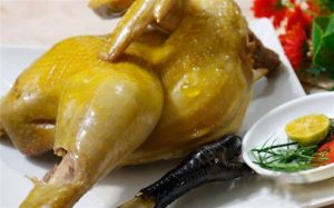 Cách làm gà hấp muối bằng niêu đất ngon tuyệt cú mèo.